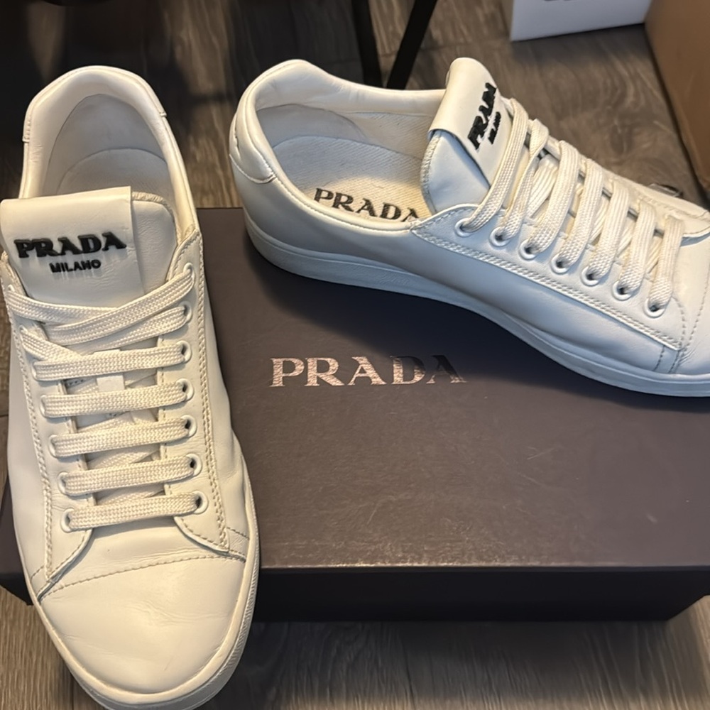 Prada Men’s Vitelllo White Sneakers. Size 41 (US 8/8.5; fits like 9 US)